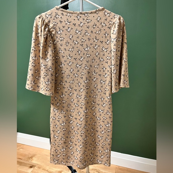 PLT DRESS - Picture 3 of 4